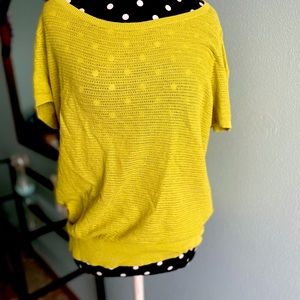 LOFT short sleeved top. Banded-waist.